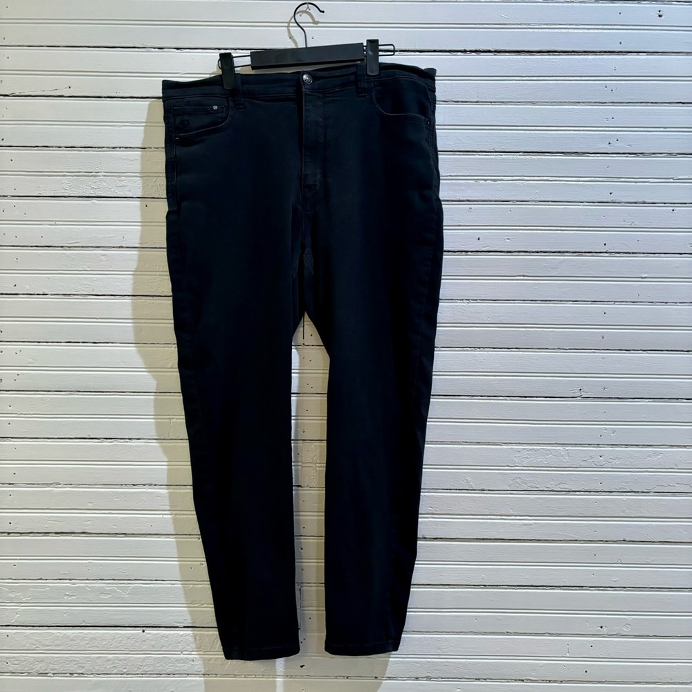 Black Skinny Jeans